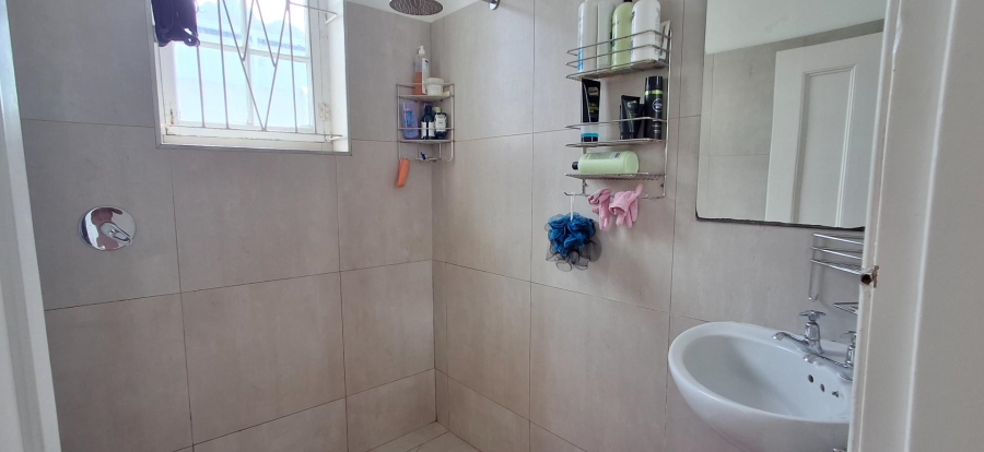 4 Bedroom Property for Sale in Mowbray Western Cape